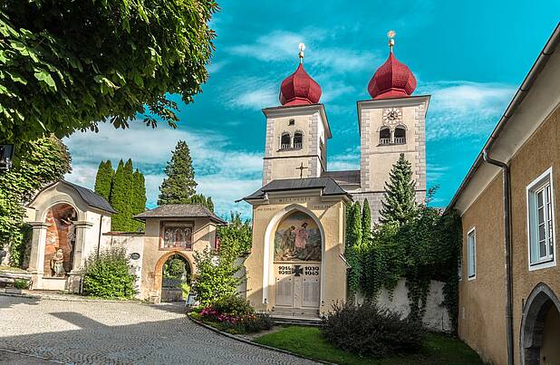 Eingang zur Stiftskirche Millstatt © Attila Szabo