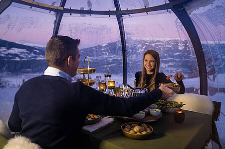 TEMPO per gli amici: cena al chiaro di luna nella cupola di vetro