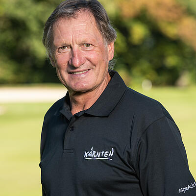 Franz Klammer genießt seine Golfrunden am Golfplatz Bad Kleinkirchheim © Arnold Poeschl Kärnten Werbung Franz Klammer genießt seine Golfrunden am Golfplatz Bad Kleinkirchheim © Arnold Poeschl Kärnten Werbung