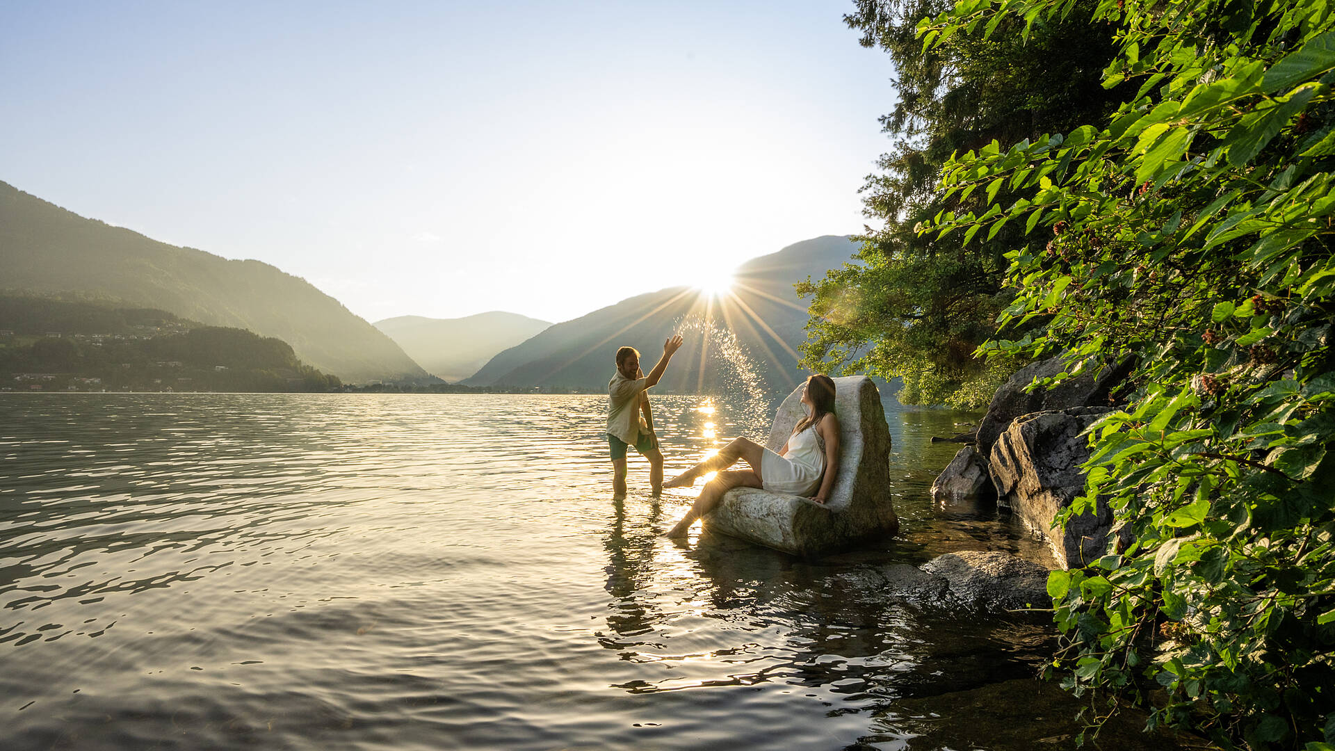 Bank im See im Millstätter See © Gert Perauer_MBN Tourismus