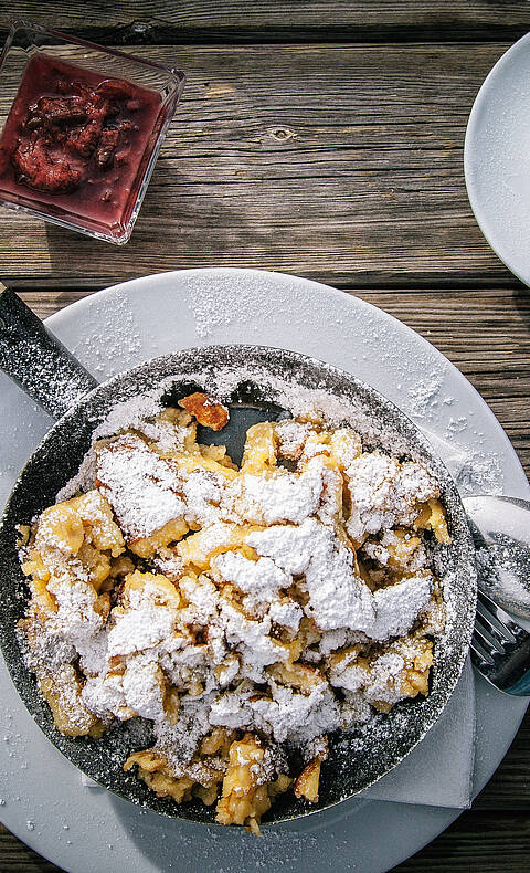 Traditioneller Kaiserschmarren als Stärkung © Mathias Prägant_MBN Tourismus